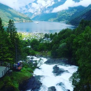 行く夏を惜しんで ノルウェーの絶景 セレクトショップmightyhouse